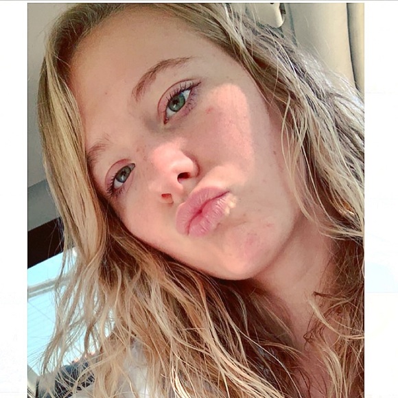 Meet your Posher, Whitnee - Picture 1 of 1